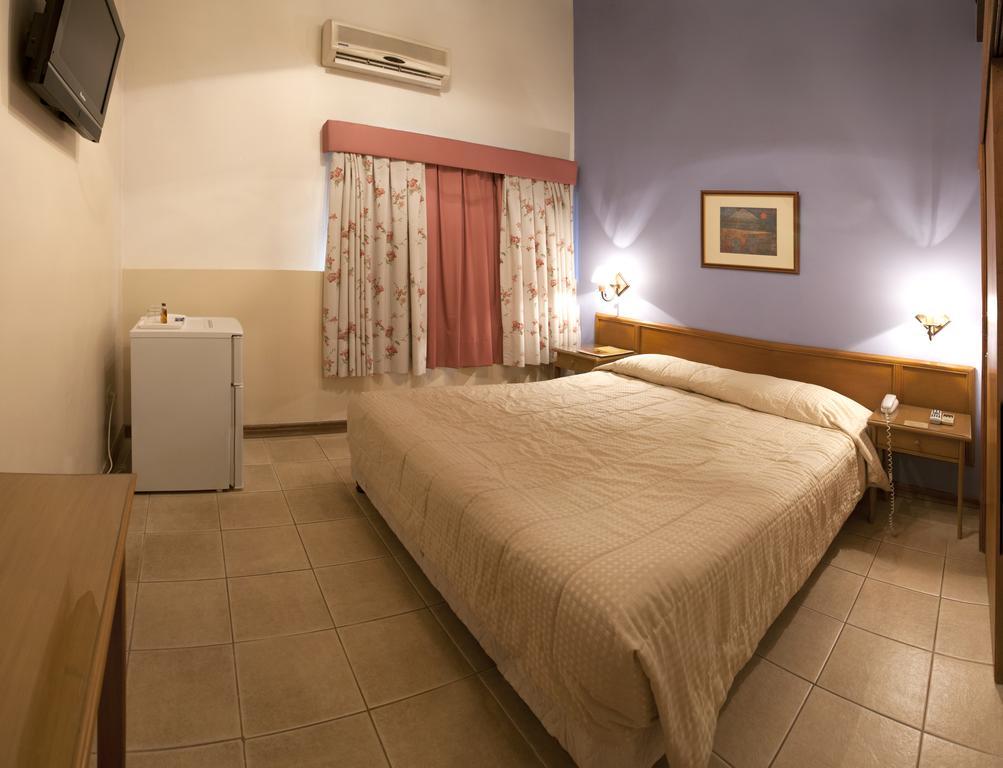 Hotel Bristol Асунсьон Экстерьер фото
