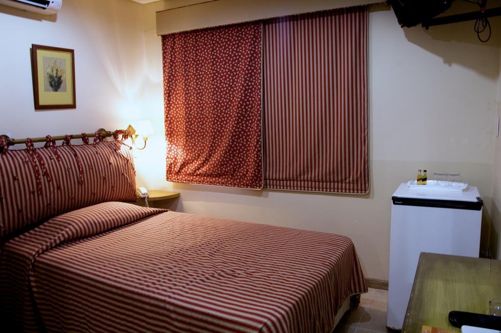 Hotel Bristol Асунсьон Экстерьер фото