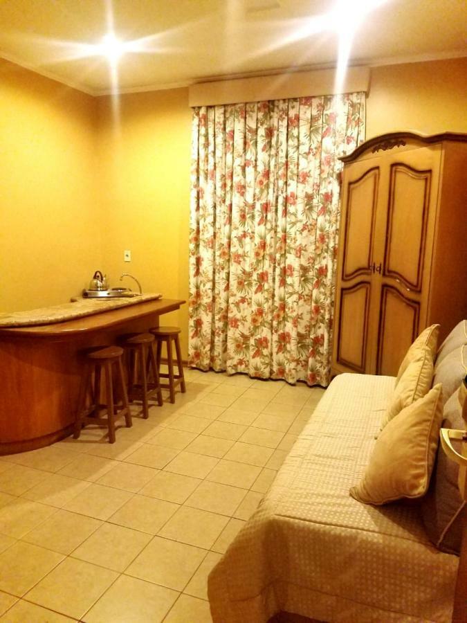 Hotel Bristol Асунсьон Экстерьер фото